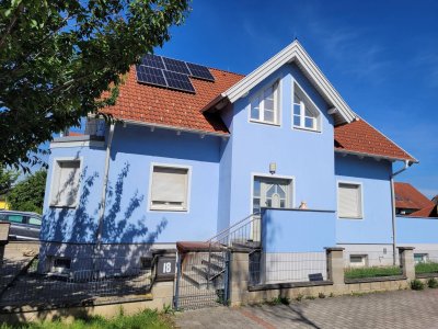 Schönes Familienhaus mit Seeblick, kleiner Pool, PV Anlage + Speicher