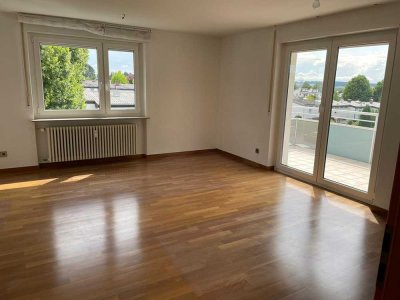 Helle 3-Zimmer-Wohnung mit Balkon und Stellplatz