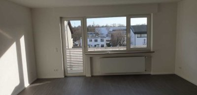 Moderne 4-Zimmer-Wohnung mit EBK in Freiberg / N