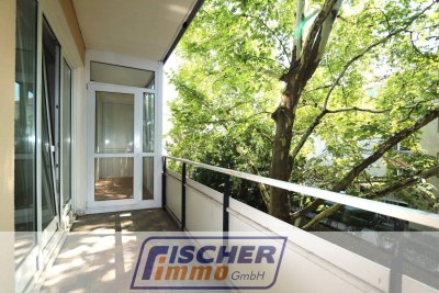 Schöne 3-Zimmer-Wohnung mit ca. 15 m² großen Loggia beim Kurpark