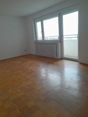 1150 € - 79.00 m² - 3.0 Zi.