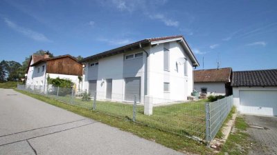 Vilshofen - Neuwertiges freistehendes Niedrigenergiehaus mit PV-Anlage  - 390.000 EUR