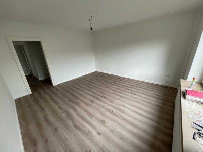 Geschmackvolle 3-Raum-Wohnung mit Balkon und EBK in Rendsburg