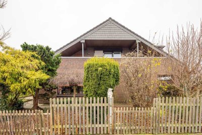 *Preisreduzierung zu Weihnachten!*
Gepflegte Erdgeschosswohnung mit Garten und Carport