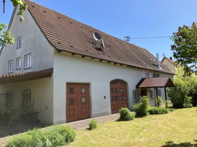 Exklusives und großzügiges ehem. Bauernhaus in zentraler Lage