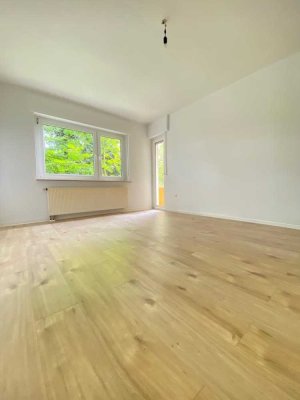 ***ZWEITBEZUG NACH SANIERUNG*** Sehr helles 3-Zimmer-Apartment mit Balkon***