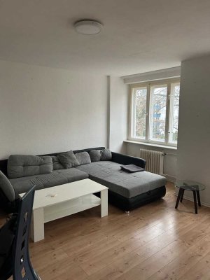 Schöne 1 - Zimmer Wohnung neben Siemens