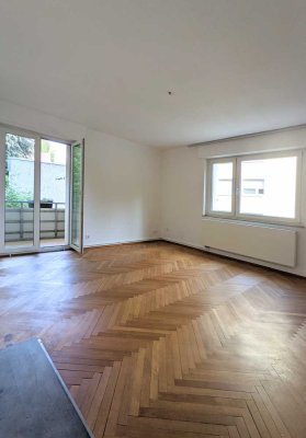 Schöne 3-Zimmer-Wohnung mit Balkon und zwei Abstellräumen in zentraler Lage von Stuttgart