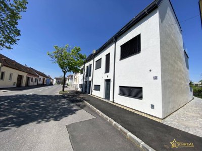 ZENTRUM SCHWADORF! WIENERBERGER-ZIEGELHAUS MIT KAMIN, RAFFSTORES, BALKON. PROVISIONSFREI.