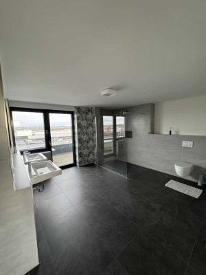 4-Zimmer-Penthouse-Wohnung mit lux. Innenausstattung mit Balkon und Terasse und EBK