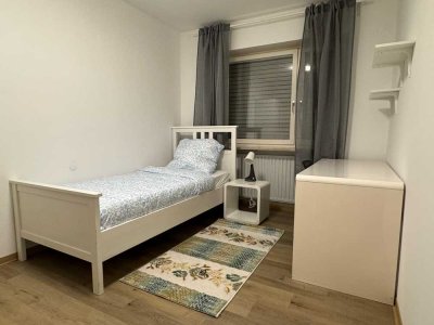 Moderne & gemütliche WG Zimmer in Königsbrunn | Vollmöbliert | All-Inclusive | 15 Min nach Augsburg