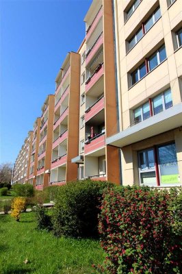 Familienwohnung mit Balkon und Einbauküche!