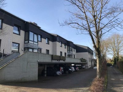 Helle und modernisierte 3-Raum-Wohnung in ruhiger Lage mit Loggia