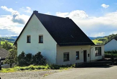 Haus mit viele Möglichkeiten in ruhiger Lage am Ortsrand von Schönecken.