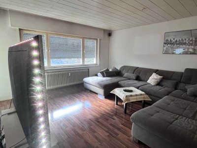 3 Zimmer Wohnung mit Balkon