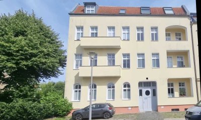 Herrschaftliche 3-Zimmer-Altbauwohnung in Französisch-Buchholz(Pankow) Im Alleinauftrag !