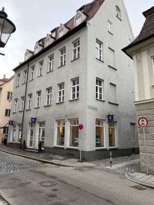 Exklusive 4-Zimmer-Maisonette mit Dachterrasse – Wohnen im Denkmaljuwel der Augsburger Innenstadt