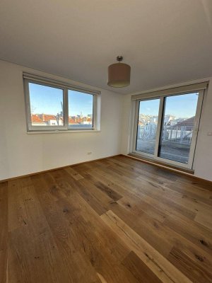 4 Zimmer Dachgeschoss - Maisonette Wohnung mit einer 30m² Dachterrasse