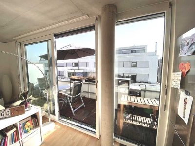 Neuwertige 3-Zimmer-Maisonette-Wohnung mit Balkon / Einbauküche / Tiefgarage / zentrale Lage