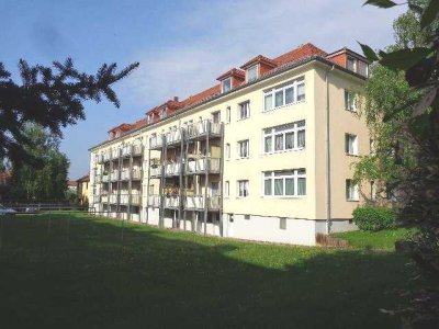 GEMÜTLICHE SINGLE-WOHNUNG MIT SONNENBALKON!