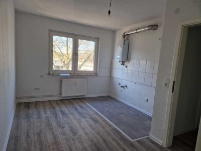 Renovierte 2-Zimmer-Wohnung in Meiderich