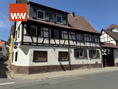 +++OSTHOFEN: ZENTRAL GELEGENES 1 FAMILIENHAUS MIT SEPARATEM EINLIEGERHAUS UND GROßEM HOF+++