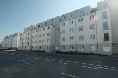 4 Zimmer-Wohnung mit Balkon in Nähe des Rheinufers