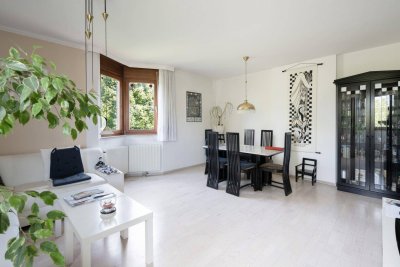 ** Gepflegte 3 Zimmer Wohnung mit Balkon, Parkplatz und großem Kellerabteil **