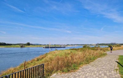 Den Rhein vor der Nase und den Hafen um´s Eck - Mein erstes Eigentum in Duisburg!