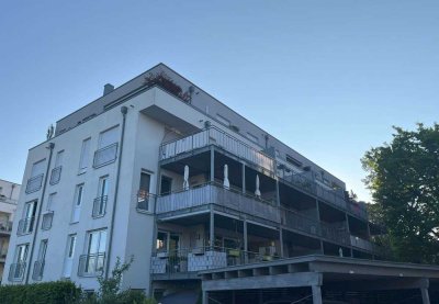 Zum Selbstbezug: Moderne 3-Zi-Wohnung mit Südbalkon, Nähe Golfpark