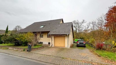 Attraktives Zweifamilienhaus in idyllischer Ortsrandlage von Birkenheide