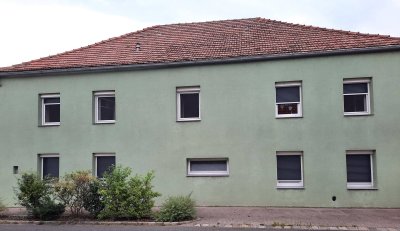 GROSSES WOHNHAUS MIT TOLLEM GARTEN SAMT HERRLICHEN SONNENTERRASSEN IN GEDERSDORF