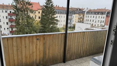 Attraktive 4-Zimmer-Wohnung mit 2 Balkonen und Einbauküche in Bamberg / Wunderburg