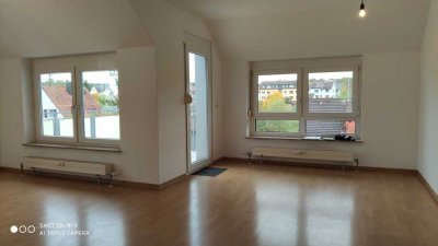 Schöne ruhige 3 1/2 Zimmer Wohnung in Ortsmitte von Sersheim