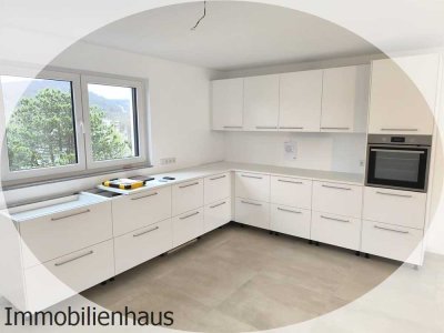 Hochwertige Ausstattung inkl. neuer Einbauküche!Barrierefreier Zugang mit Lift! Große Dachterrasse!