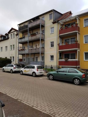 Vermiete 3-Raum-Wohnung in Halberstadt im 1.OG mit Balkon