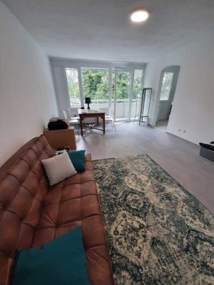 Exklusive 2-Zimmer-Wohnung mit Balkon in Rodenkirchen