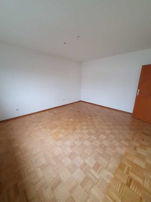 Schöne gepflegte 3 Zimmer Wohnung