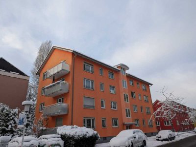 Bezugsfreie 3-Zimmer-Wohnung mit 2 Balkonen im Herzen vom Paradies