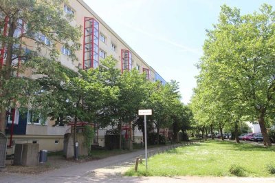 Gemütliche 3-Raumwohnung im Zentrum von Gera-Lusan mit Balkon sucht Nachmieter!