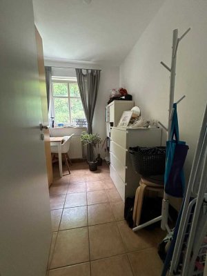 Exklusive, gepflegte 3-Zimmer-Wohnung mit Balkon und EBK in Schwandorf