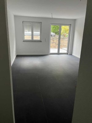 Stilvolle, neuwertige 1-Zimmer-Wohnung mit Terrasse in Neuffen