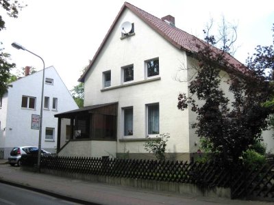 Großes Einfamilienhaus mit Anbau, 8ZKB auf 200 m² in zentraler Lage von Minden (Glacis) zu verkaufen