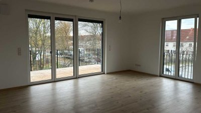 ab sofort! 3 Zi-Whg, Erstbezug! Balkon, Stellplatz, S-Bahn Fussläufig ca 10 min