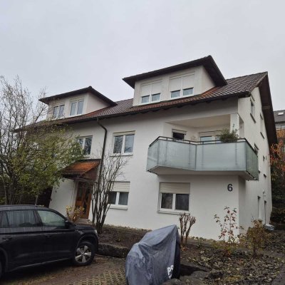 Freundliche 4-Zimmer-Maisonette-Wohnung mit gehobener Innenausstattung mit EBK