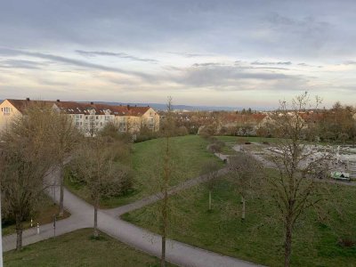 Helle Maisonettewohnung mit Blick über Regensburg!