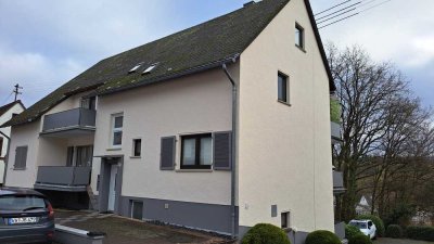 Attraktive 3-Zimmer-Dachgeschosswohnung mit Balkon in Kadenbach