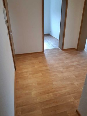 Helle 4-Zimmer-Wohnung zu vermieten in Crimmitschau