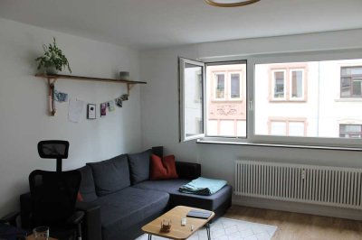 Schöne vollständig renovierte 2-Raum-Wohnung mit gehobener Innenausstattung in Karlsruhe