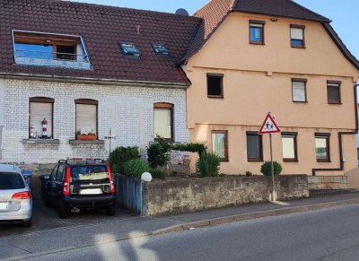 Leerstehende 2 Zimmer DG. Wohnung, eine Dachterrasse  in Berglen-Oppelsbohm